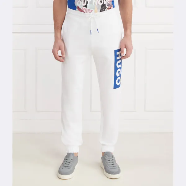 Спортивные брюки стандартного кроя из нурама Hugo, белый
Спортивные брюки стандартного кроя из нурама Hugo, белый
