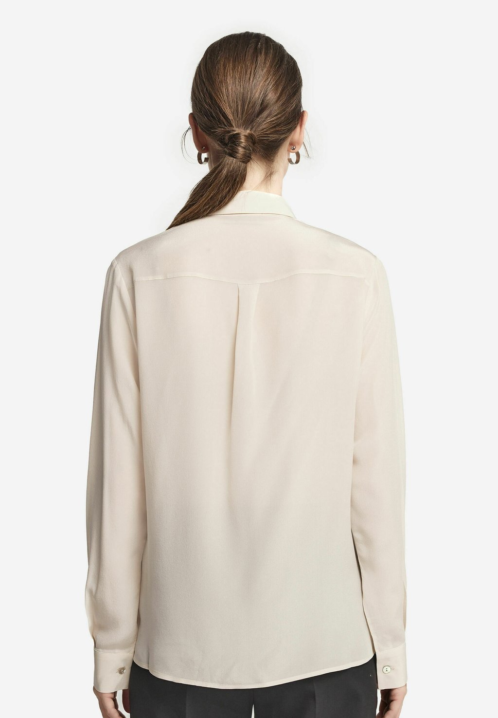 Блузка на пуговицах Falconeri, серый
Блузка на пуговицах Falconeri, серый