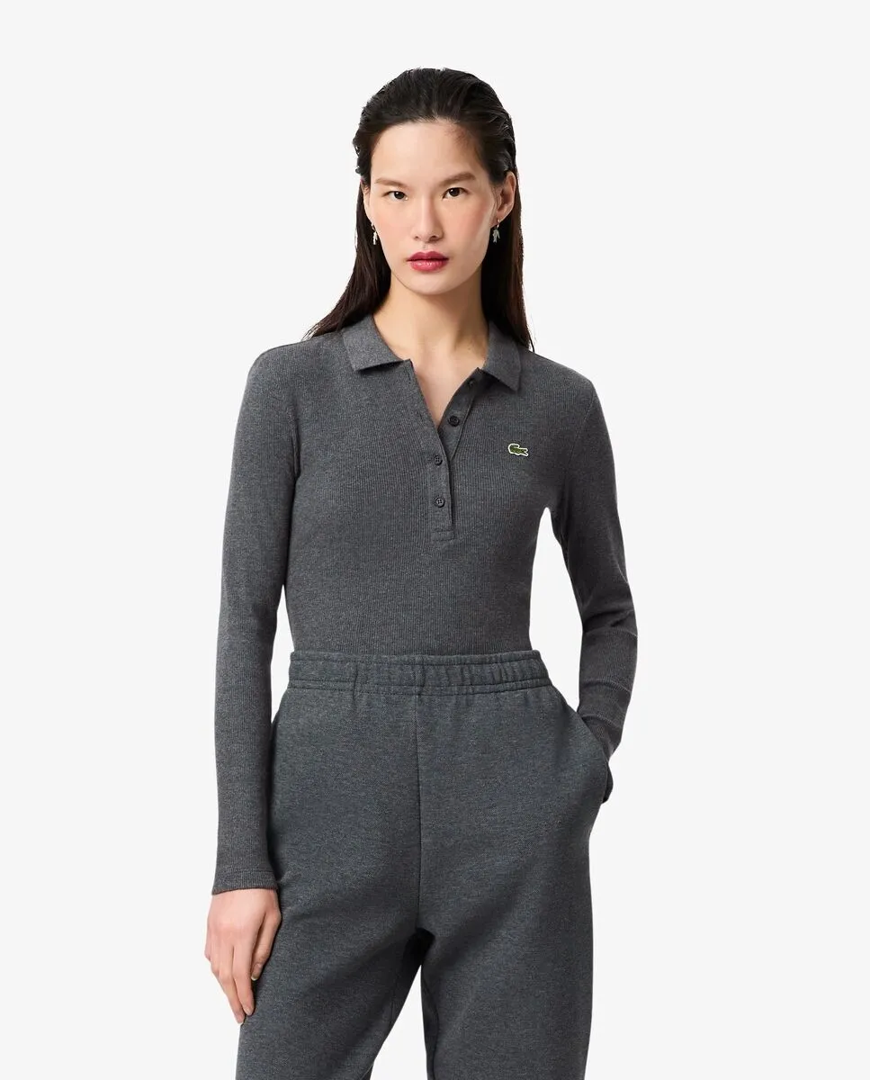 Женское поло из хлопка в рубчик с короткими рукавами и приталенным кроем Lacoste, светло-серый
Женское поло из хлопка в рубчик с короткими рукавами и приталенным кроем Lacoste, светло-серый