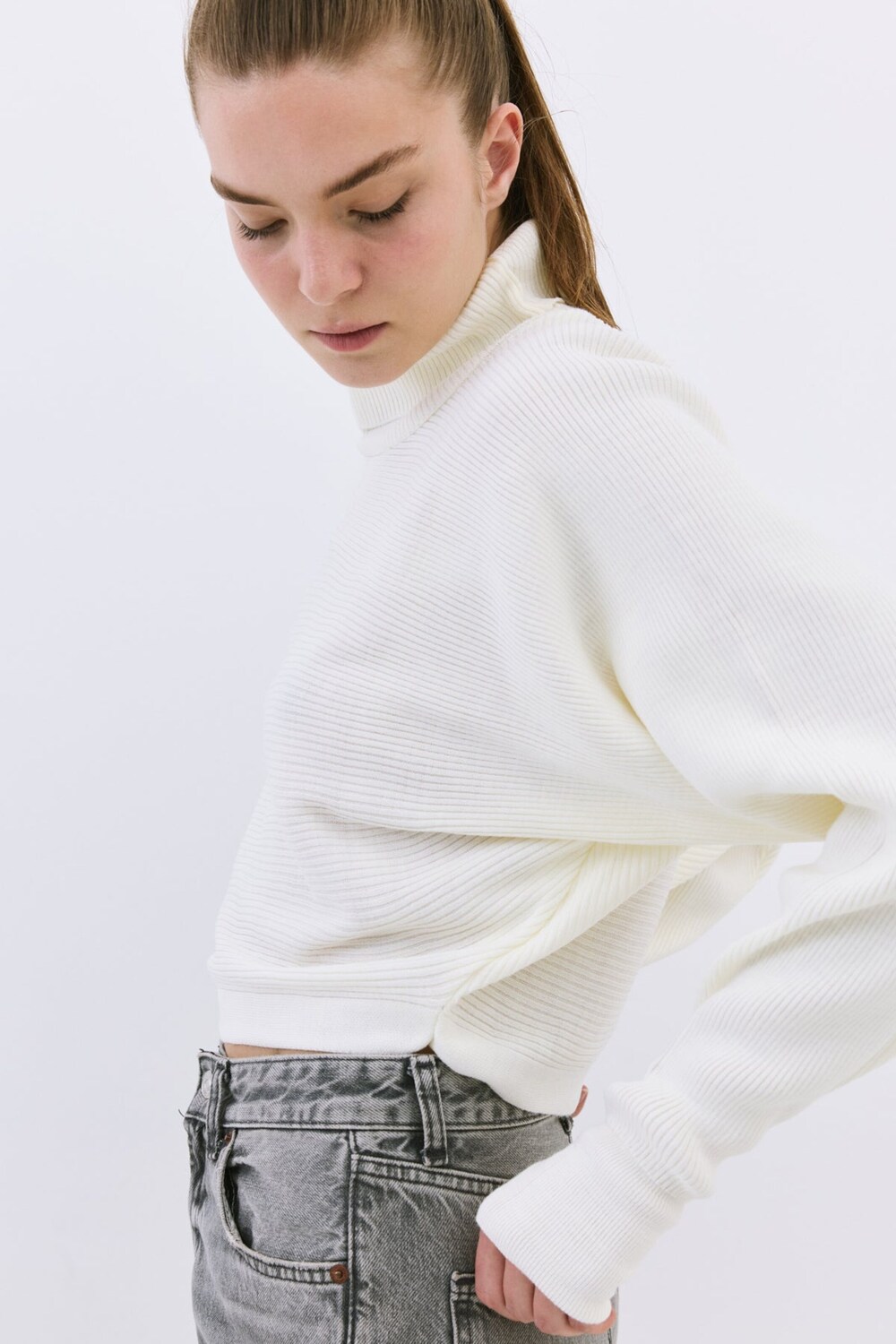 No Matter What Свитер в светло-бежевом цвете
No Matter What Свитер в светло-бежевом цвете