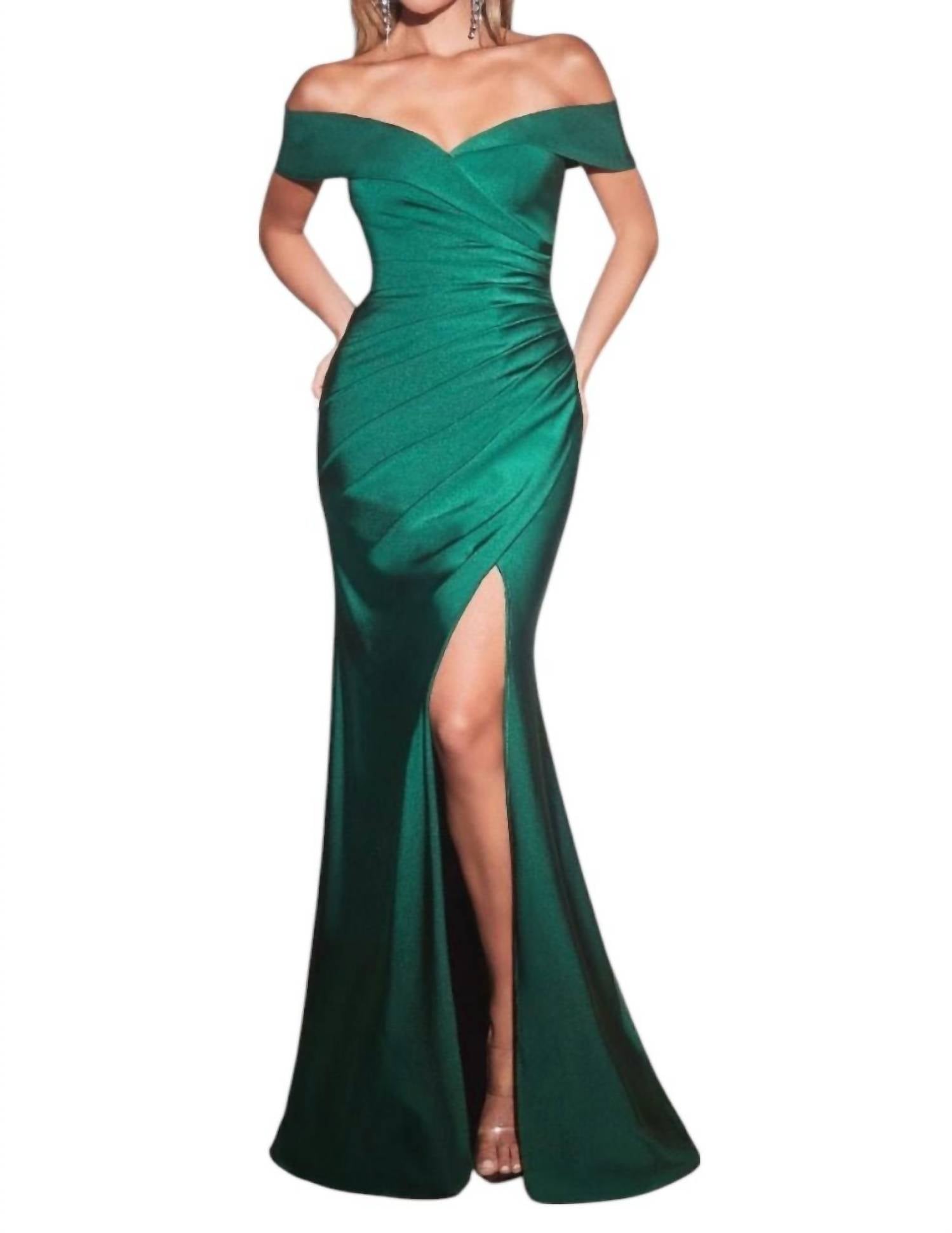 Платье Riga с открытыми плечами из стрейч-сатина в изумрудном цвете Cinderella Divine, изумрудный
Платье Riga с открытыми плечами из стрейч-сатина в изумрудном цвете Cinderella Divine, изумрудный