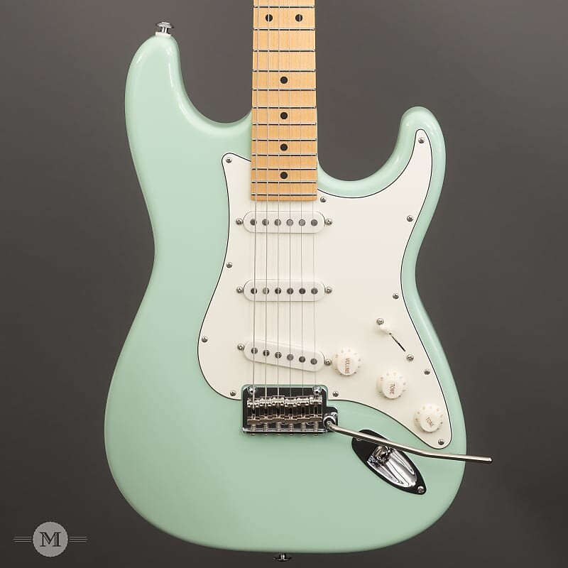 Электрогитара Suhr Guitars - Classic S - Surf Green - Maple Fingerboard - SSCII Equipped
Электрогитара Suhr Guitars - Classic S - Surf Green - Maple Fingerboard - SSCII Equipped