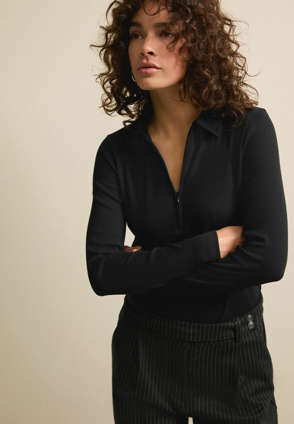 Рубашка поло COLLARED ZIP REGULAR FIT Next, черный
Рубашка поло COLLARED ZIP REGULAR FIT Next, черный