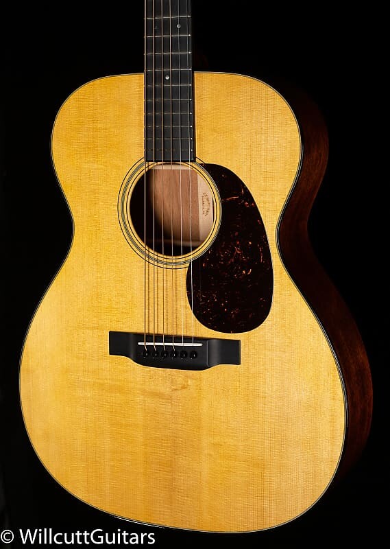Акустическая гитара Martin Custom Shop 000 18 Style Sinker Mahogany/Adirondack VTS
Акустическая гитара Martin Custom Shop 000 18 Style Sinker Mahogany/Adirondack VTS