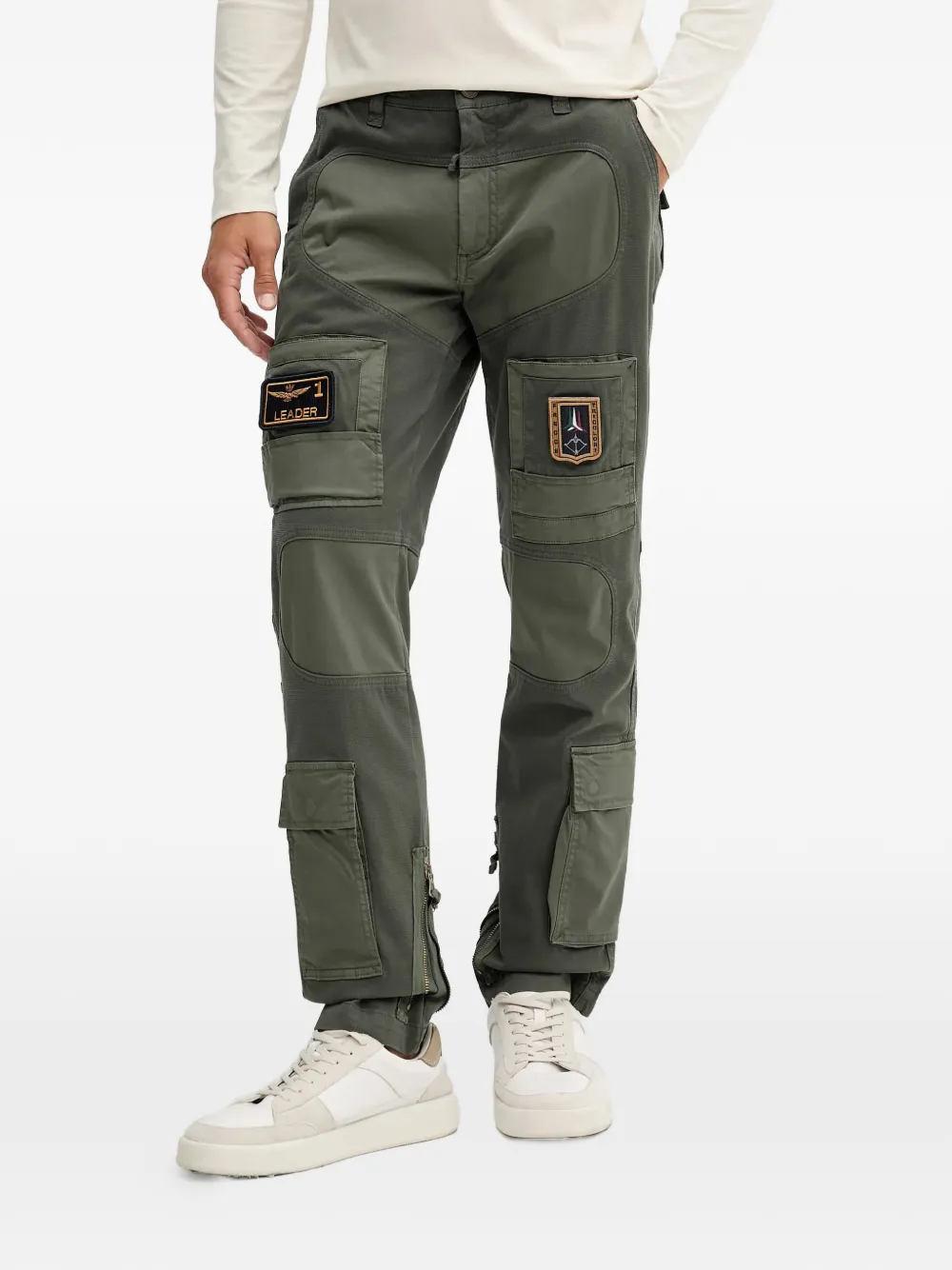 Брюки с нашивками Aeronautica Militare, зеленый
Брюки с нашивками Aeronautica Militare, зеленый