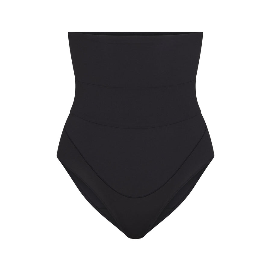 Трусики для беременных с высокой талией и поясом SKIMS Fits Everybody, цвет Onyx
Трусики для беременных с высокой талией и поясом SKIMS Fits Everybody, цвет Onyx