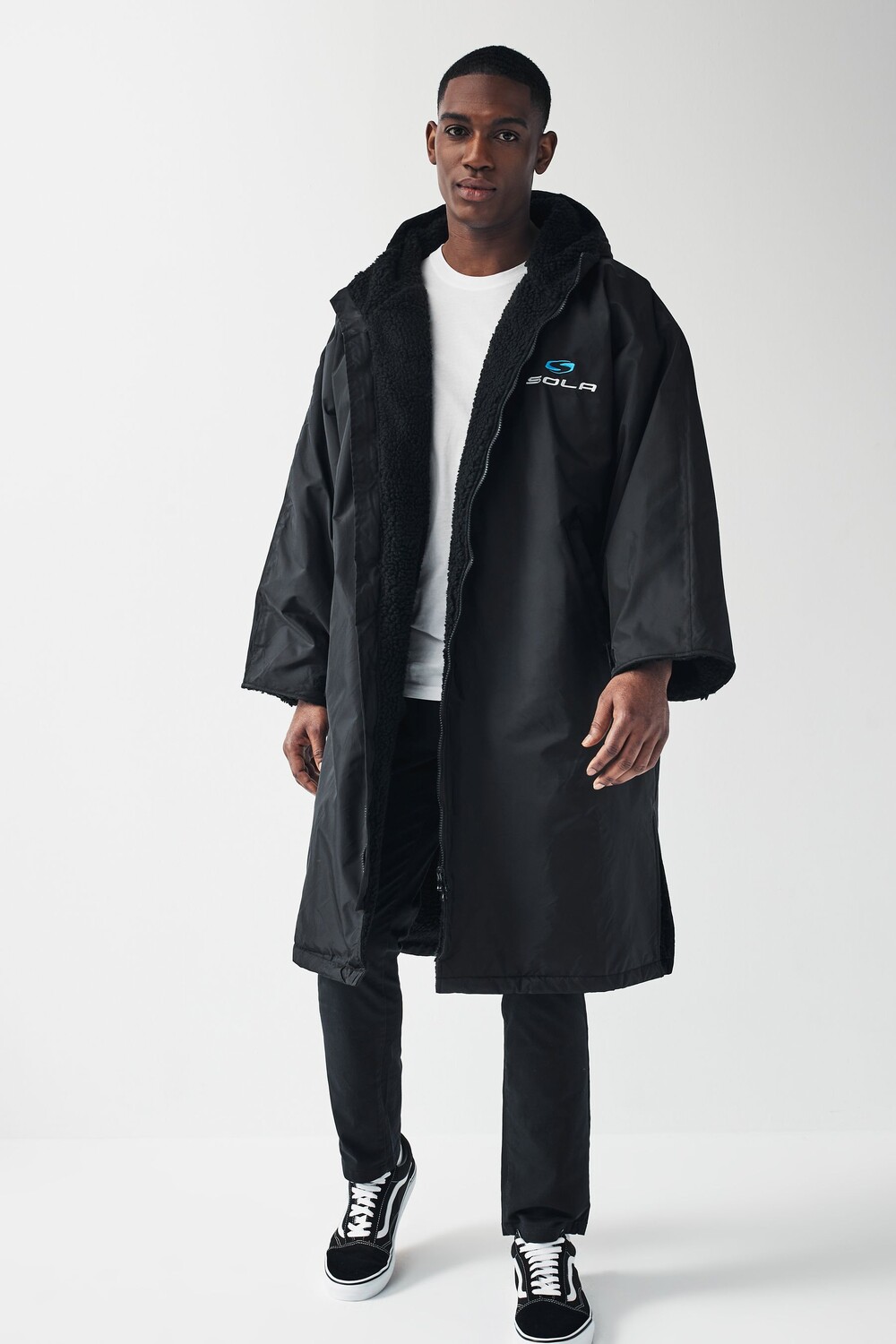 Водонепроницаемый пеленальный плащ для взрослых Sola, черный
Водонепроницаемый пеленальный плащ для взрослых Sola, черный