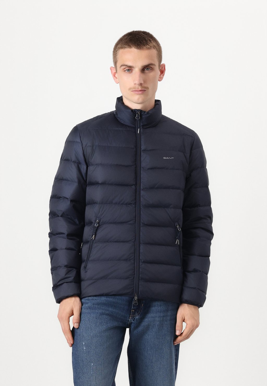 Пуховик GANT, темно-синий
Пуховик GANT, темно-синий