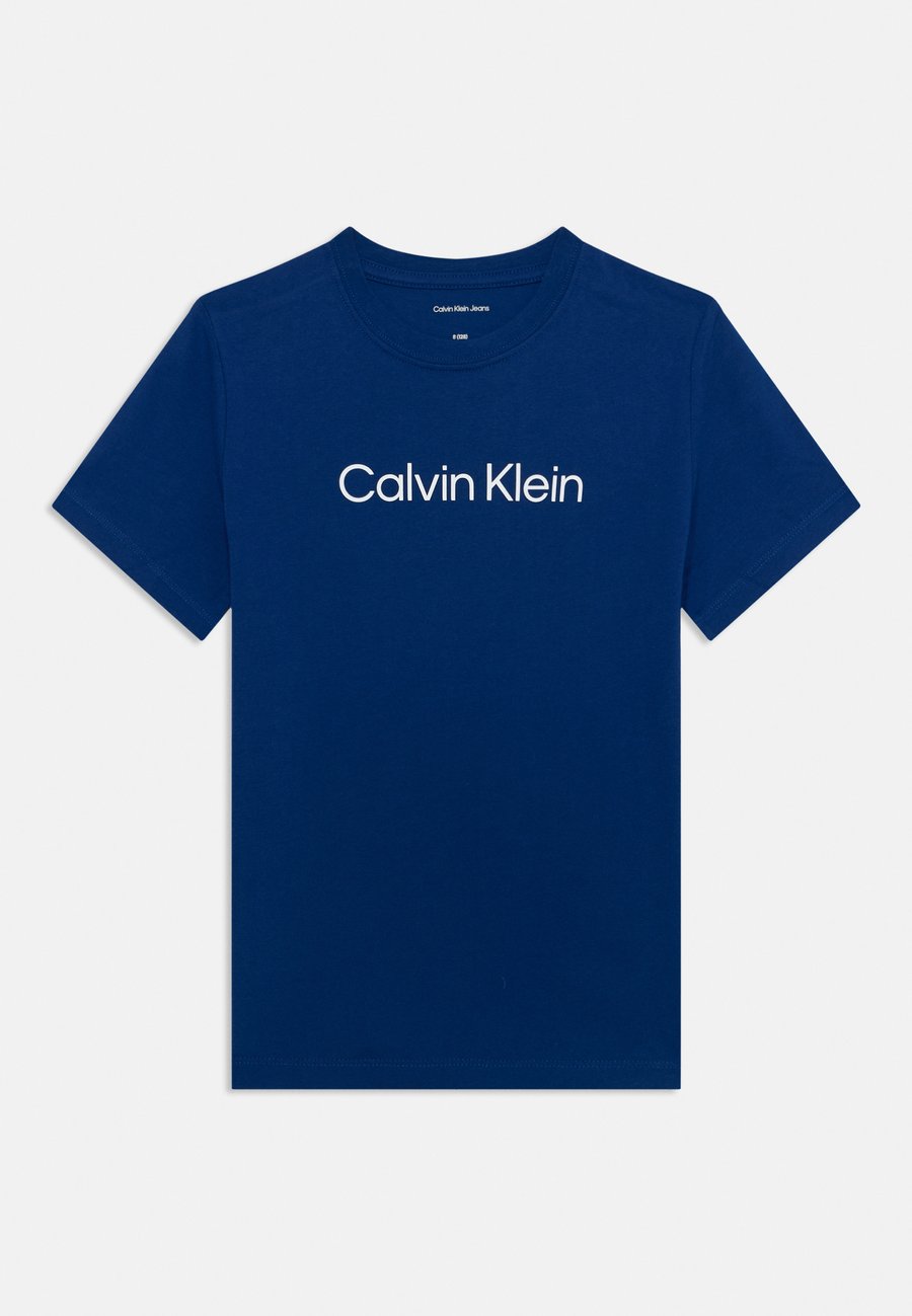 Футболка Calvin Klein Jeans LOGO UNISEX , Bold Blue/Blue
Футболка Calvin Klein Jeans LOGO UNISEX , Bold Blue/Blue