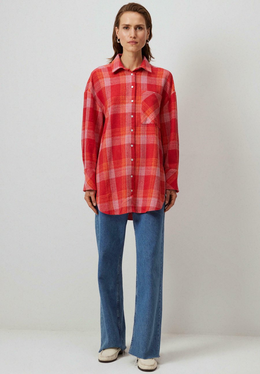 Блуза Touché Privé Button-down blouse, Red/Red
Блуза Touché Privé Button-down blouse, Red/Red