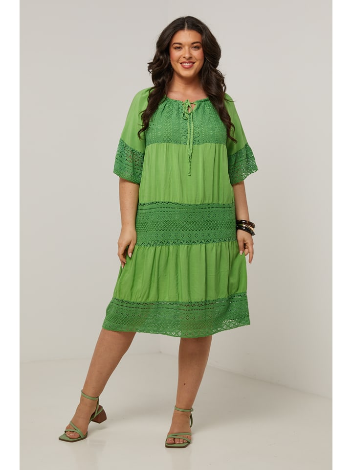 Платье до колена Curvy Lady, зеленый
Платье до колена Curvy Lady, зеленый