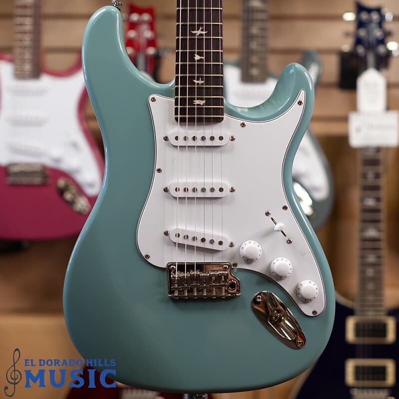 Электрогитара PRS SE Silver Sky Stone Blue w/ Gig Bag
Электрогитара PRS SE Silver Sky Stone Blue w/ Gig Bag