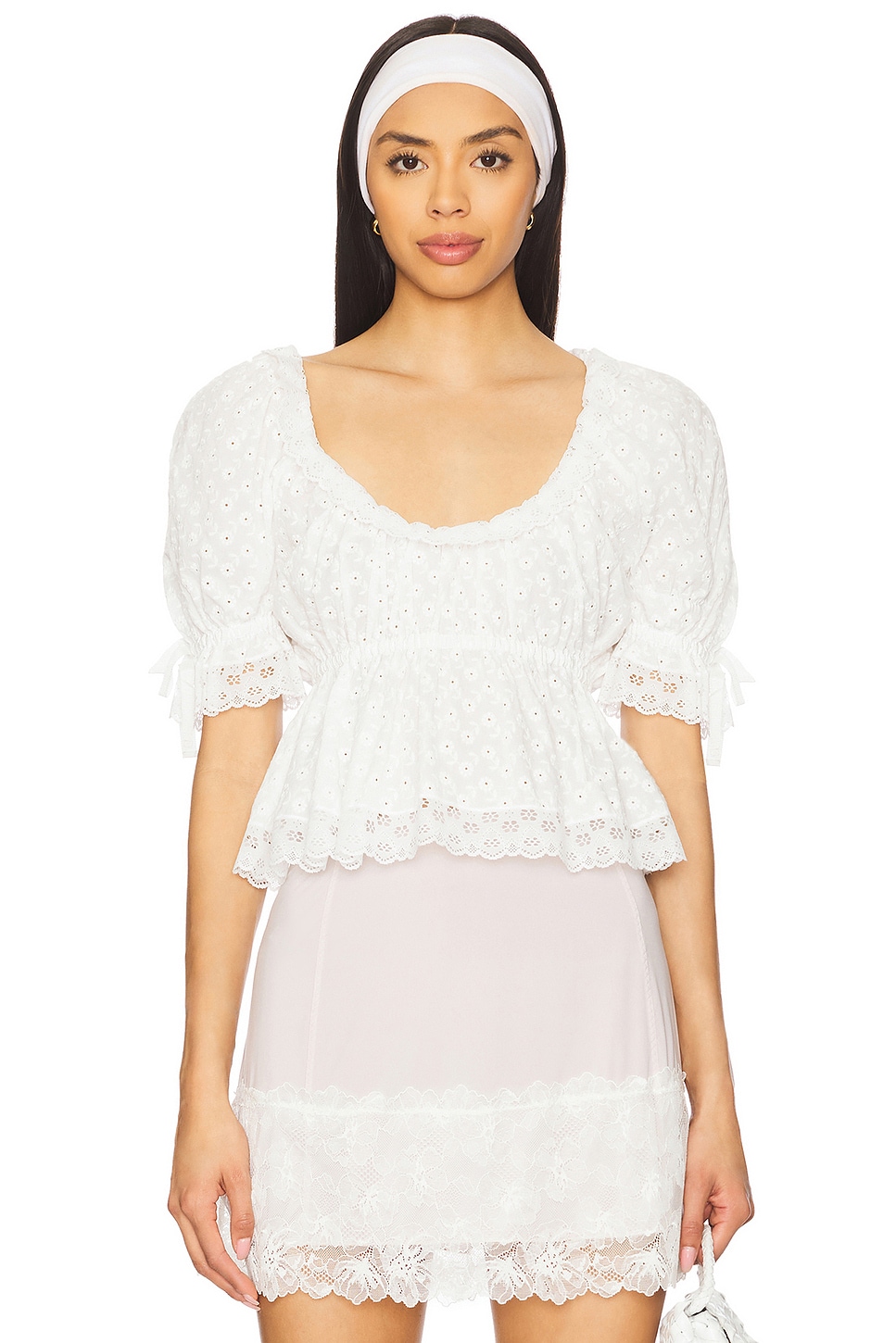 Короткая блуза с цветочной вышивкой Yuhan Wang, white
Короткая блуза с цветочной вышивкой Yuhan Wang, white