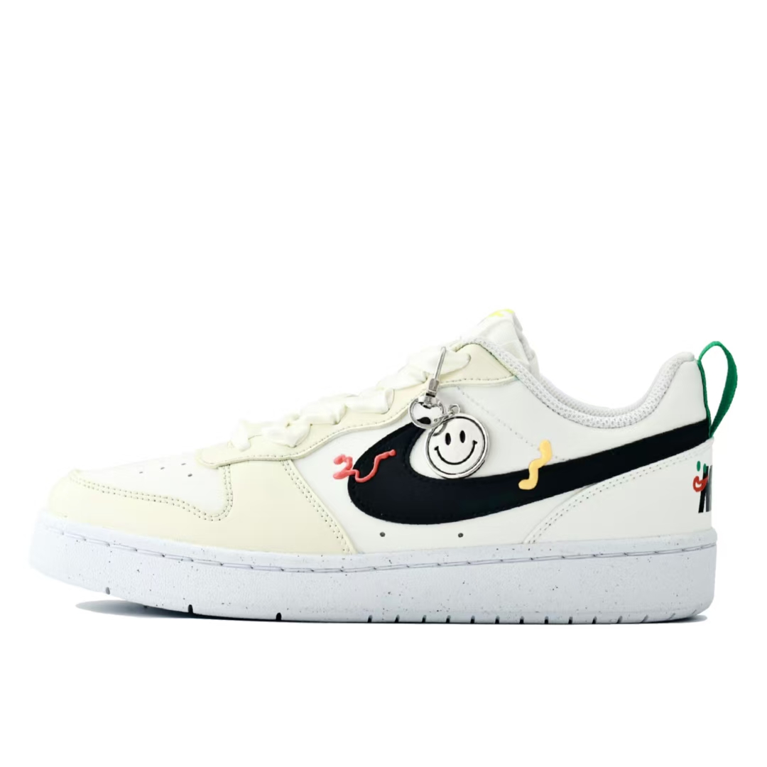 Детские кроссовки для скейтбординга Court Borough Soft Poetic Reverie с нескользящей подошвой и износостойкими протекторами Nike, белый
Детские кроссовки для скейтбординга Court Borough Soft Poetic Reverie с нескользящей подошвой и износостойкими протекторами Nike, белый