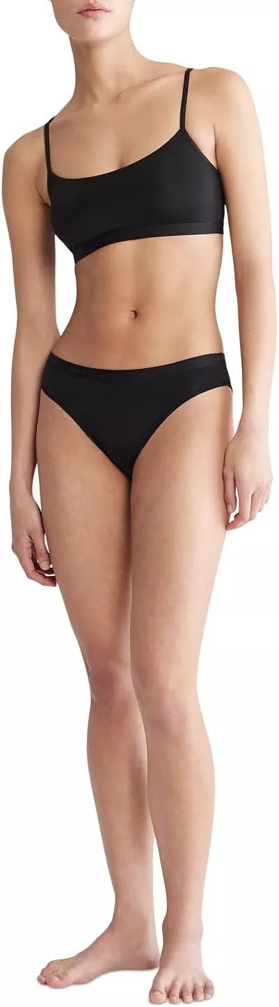 Женский бюстгальтер-бралетт Calvin Klein Form to Body без подкладки, Black
Женский бюстгальтер-бралетт Calvin Klein Form to Body без подкладки, Black