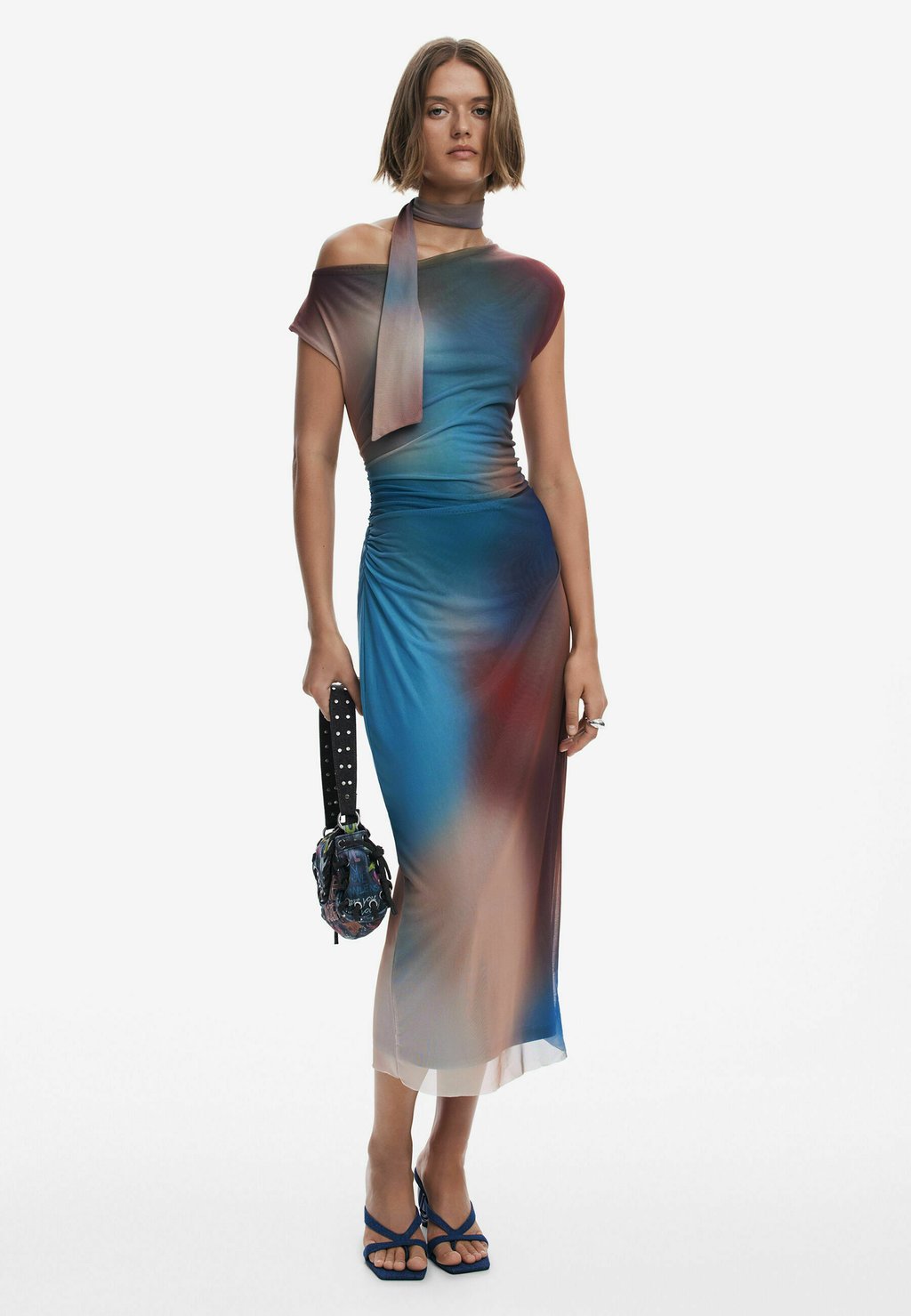 Повседневное платье Desigual, коричневый
Повседневное платье Desigual, коричневый