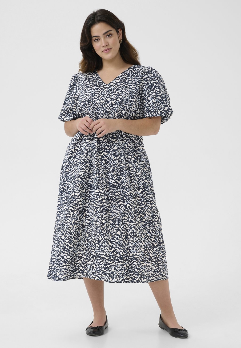 Повседневное платье KCRAFIA Kaffe Curve, кремовый
Повседневное платье KCRAFIA Kaffe Curve, кремовый