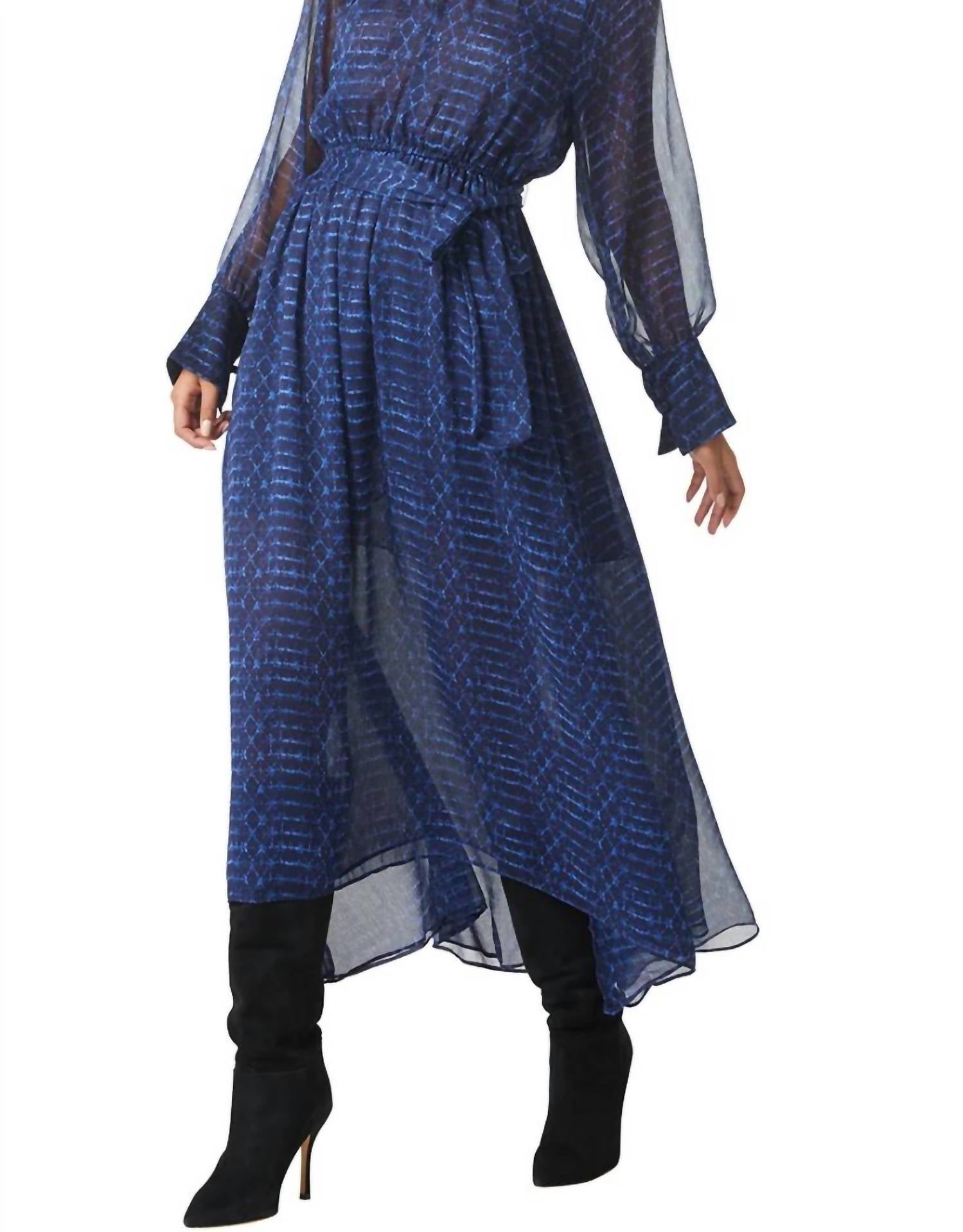 Платье Палома в цвете «Полночь Шибори» Misa Los Angeles, цвет midnight shibori
Платье Палома в цвете «Полночь Шибори» Misa Los Angeles, цвет midnight shibori