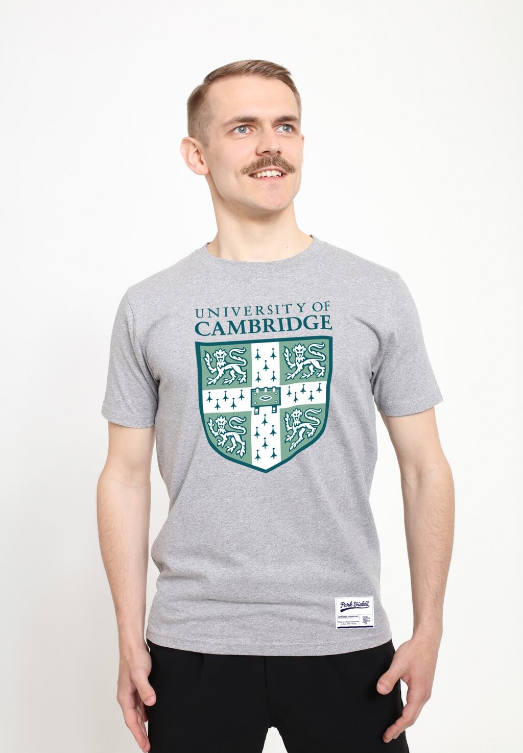 Футболка с принтом PARK FIELDS UNIVERSITY OF CAMBRIDGE SHIELD Henry Tiger, светло-серый
Футболка с принтом PARK FIELDS UNIVERSITY OF CAMBRIDGE SHIELD Henry Tiger, светло-серый