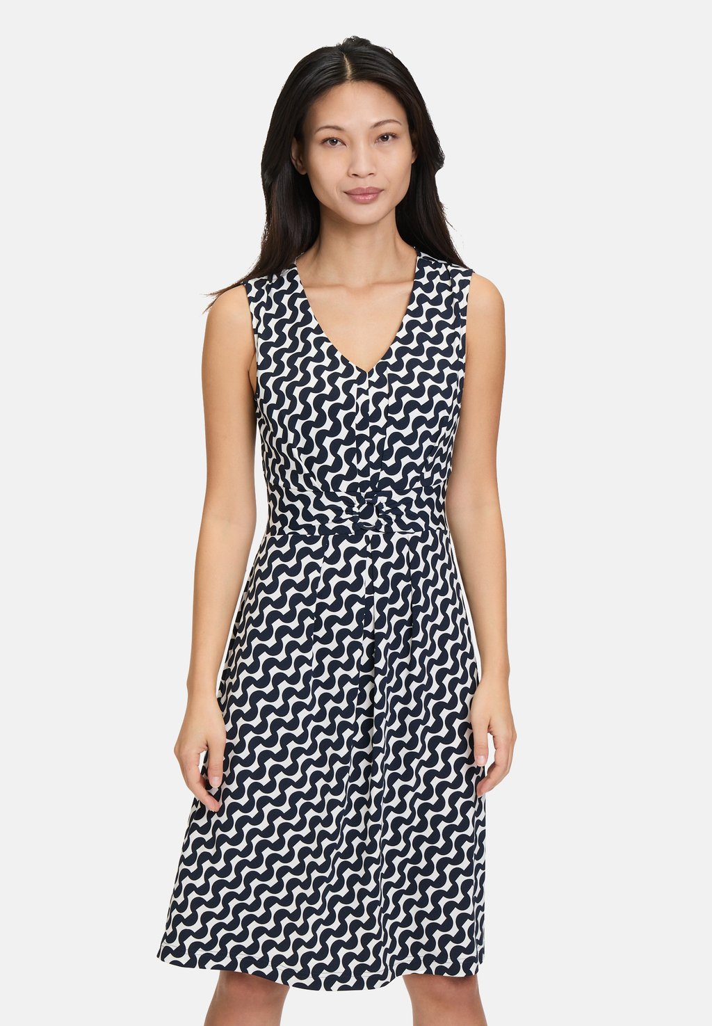 Платье из джерси OHNE ARM Betty Barclay, синий
Платье из джерси OHNE ARM Betty Barclay, синий