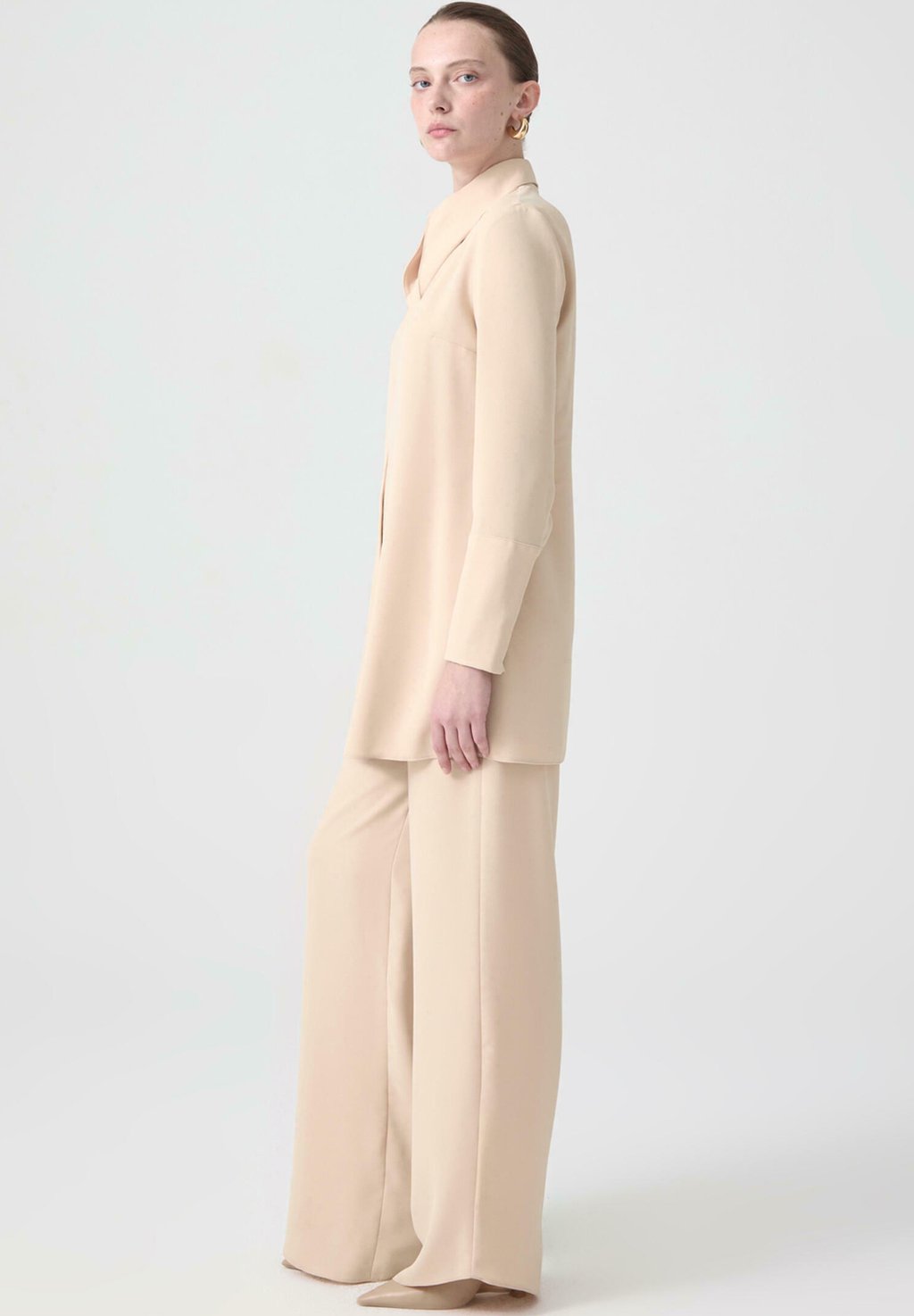 Блузка на пуговицах SEQUIN DETAILED Touché Privé, серый
Блузка на пуговицах SEQUIN DETAILED Touché Privé, серый