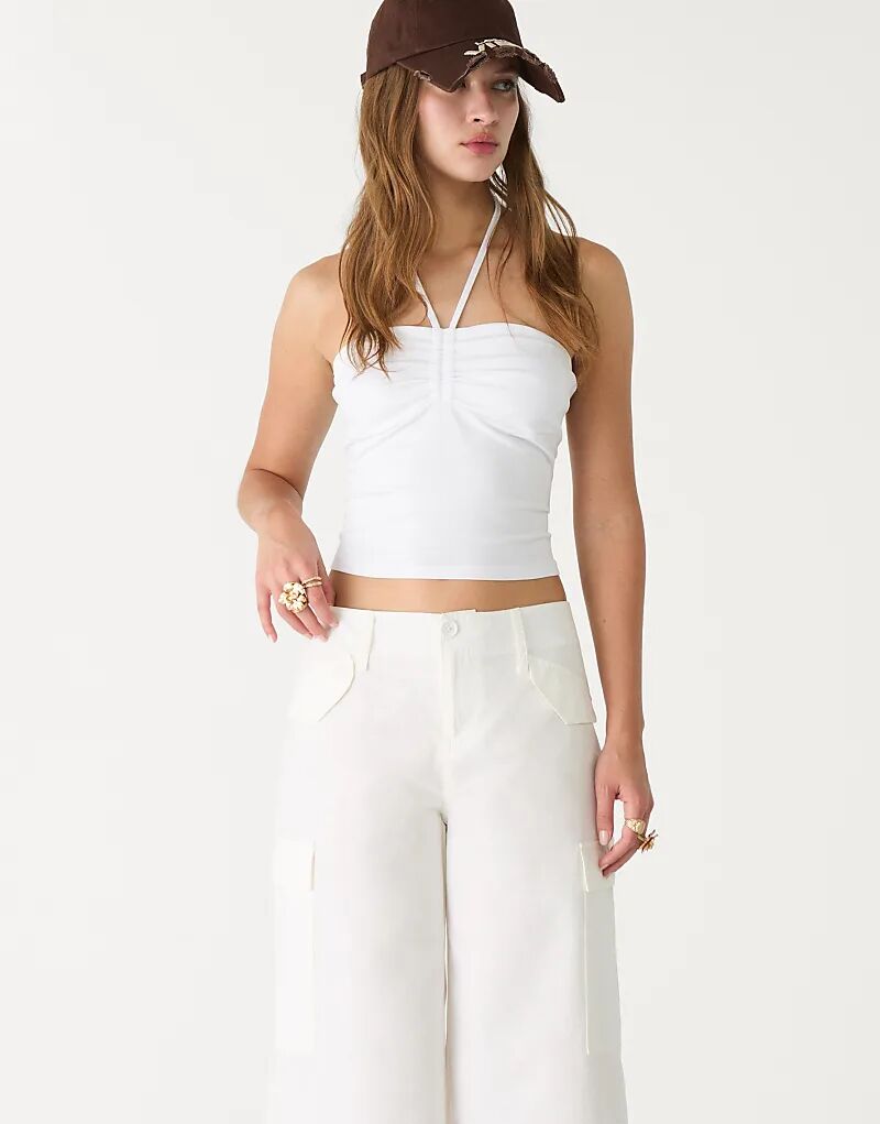 Бандо Stradivarius с завязкой белого цвета
Бандо Stradivarius с завязкой белого цвета