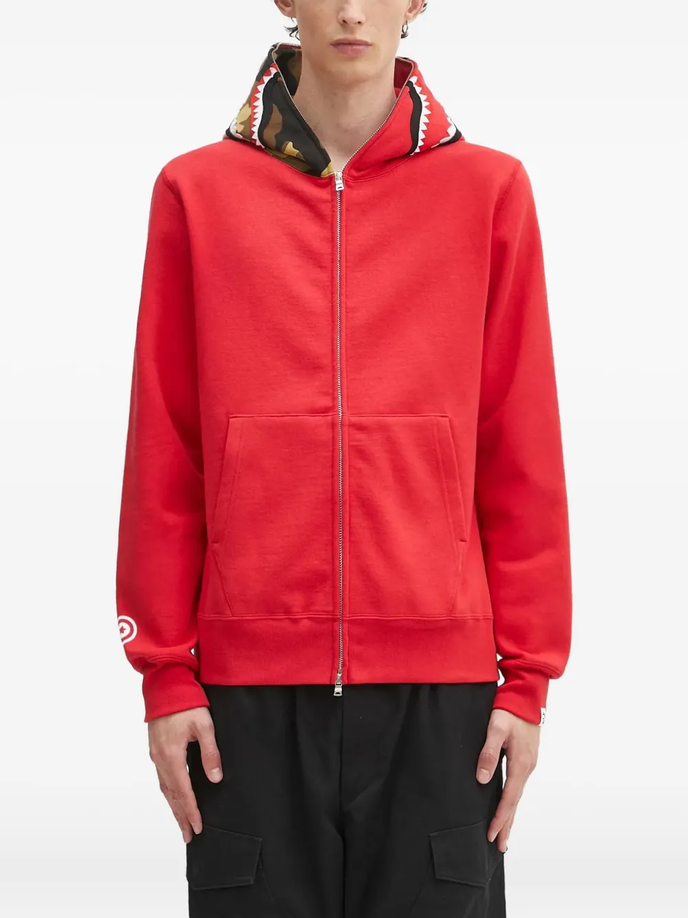 Толстовка на молнии с капюшоном и узором A BATHING APE, красный
Толстовка на молнии с капюшоном и узором A BATHING APE, красный