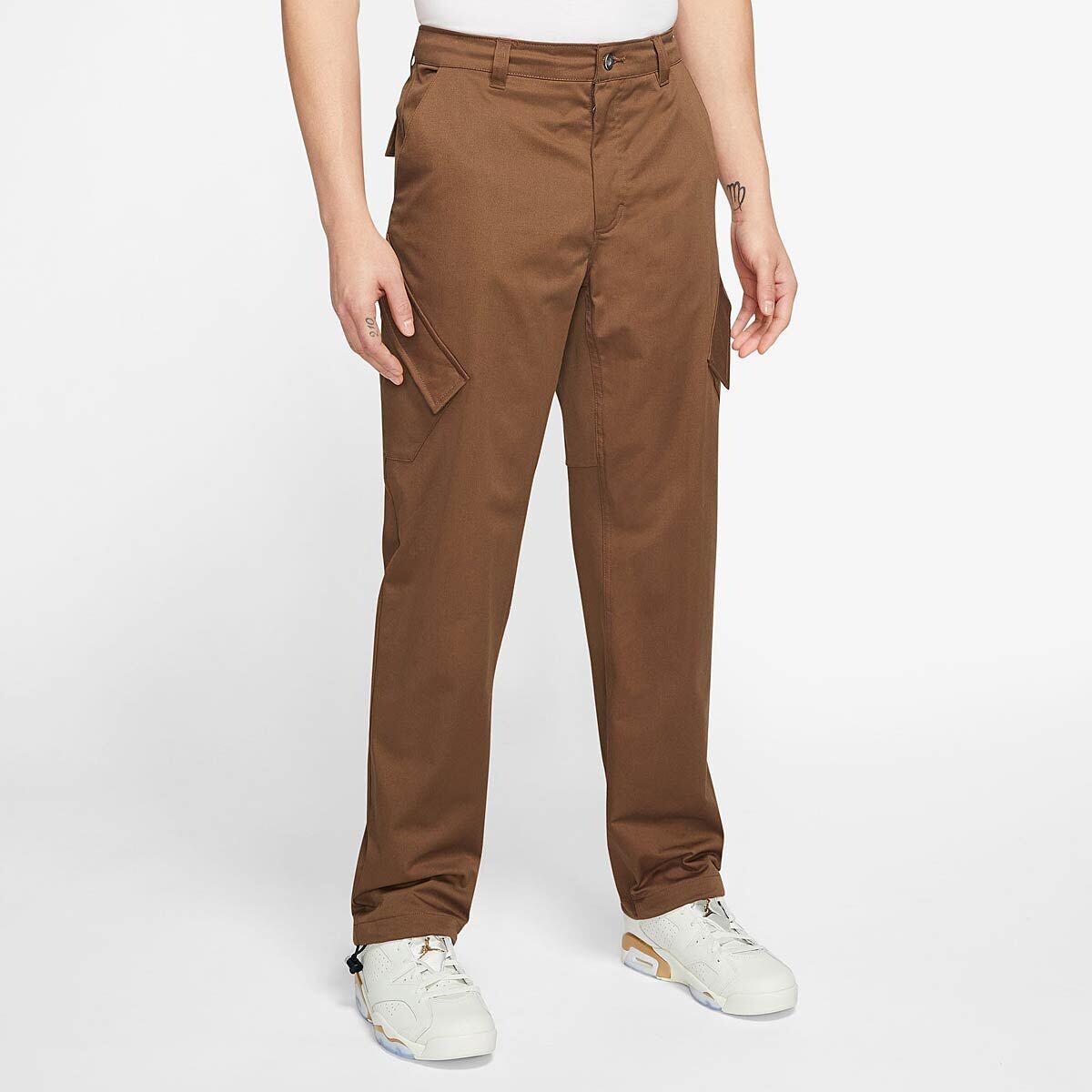 Брюки M J ESSENTIAL STATEMENT CHICAGO PANTS Jordan, цвет Britsch Tan/Schwarz
Брюки M J ESSENTIAL STATEMENT CHICAGO PANTS Jordan, цвет Britsch Tan/Schwarz