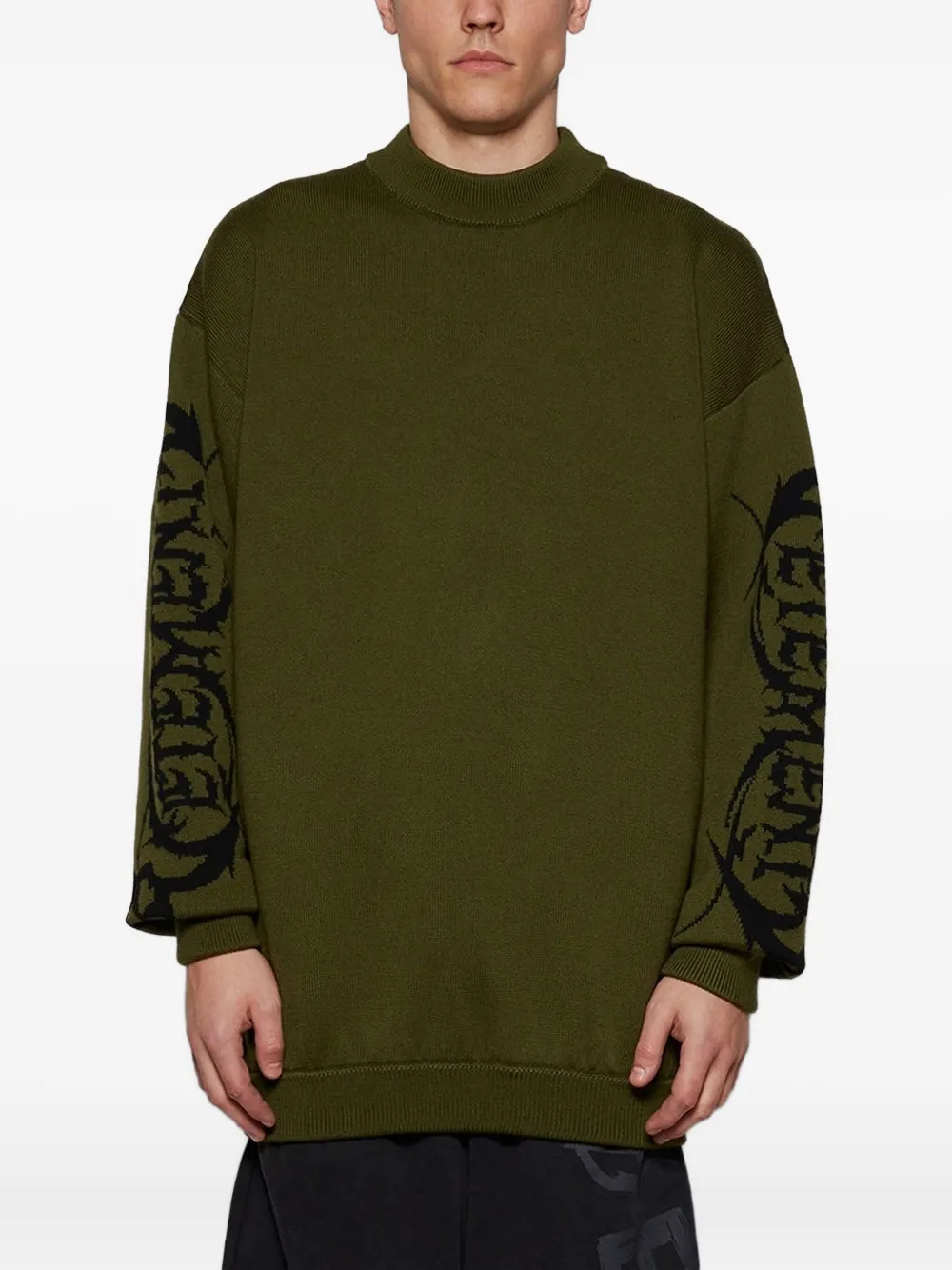 Свитер с логотипом на рукавах VETEMENTS, зеленый
Свитер с логотипом на рукавах VETEMENTS, зеленый