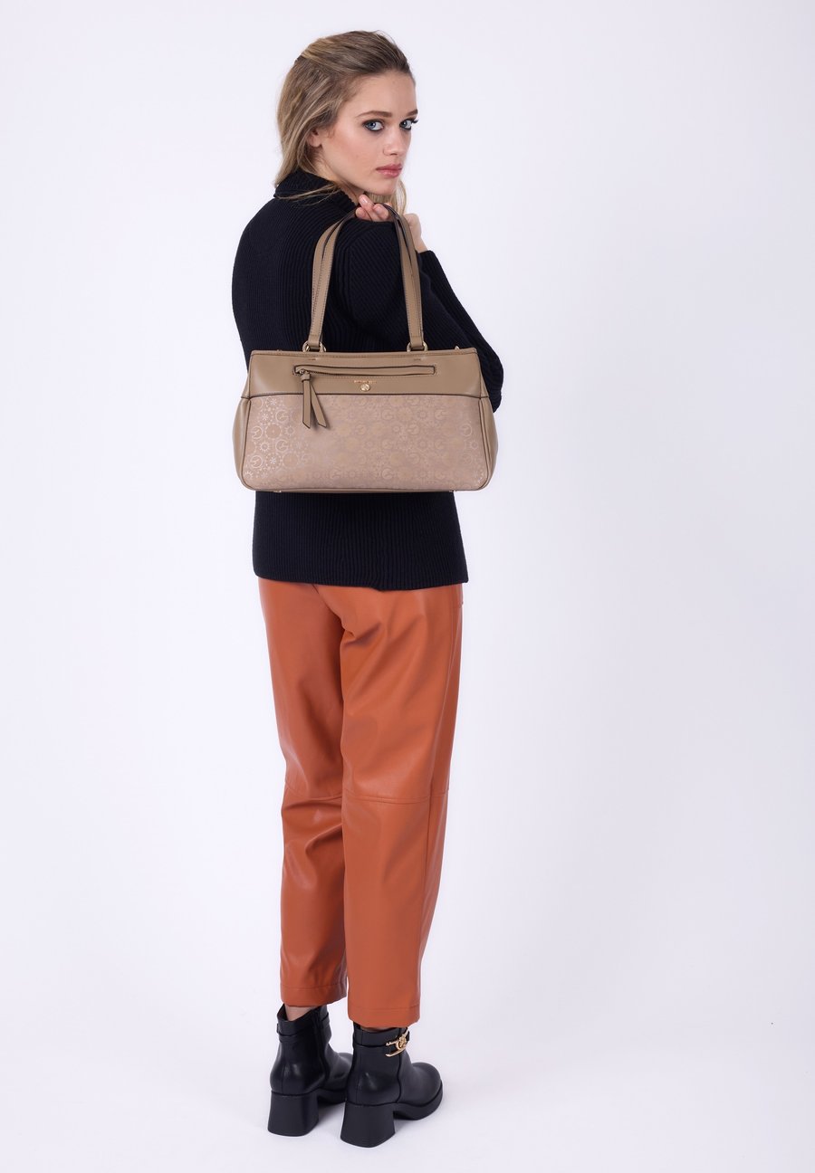 Сумка Gattinoni Handbag, Taupe
Сумка Gattinoni Handbag, Taupe