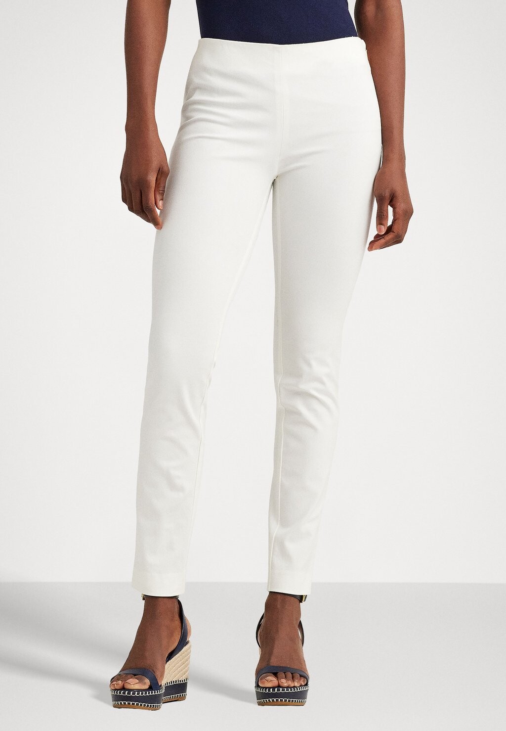 Брюки Keslina Skinny Pant Lauren Ralph Lauren, белый
Брюки Keslina Skinny Pant Lauren Ralph Lauren, белый