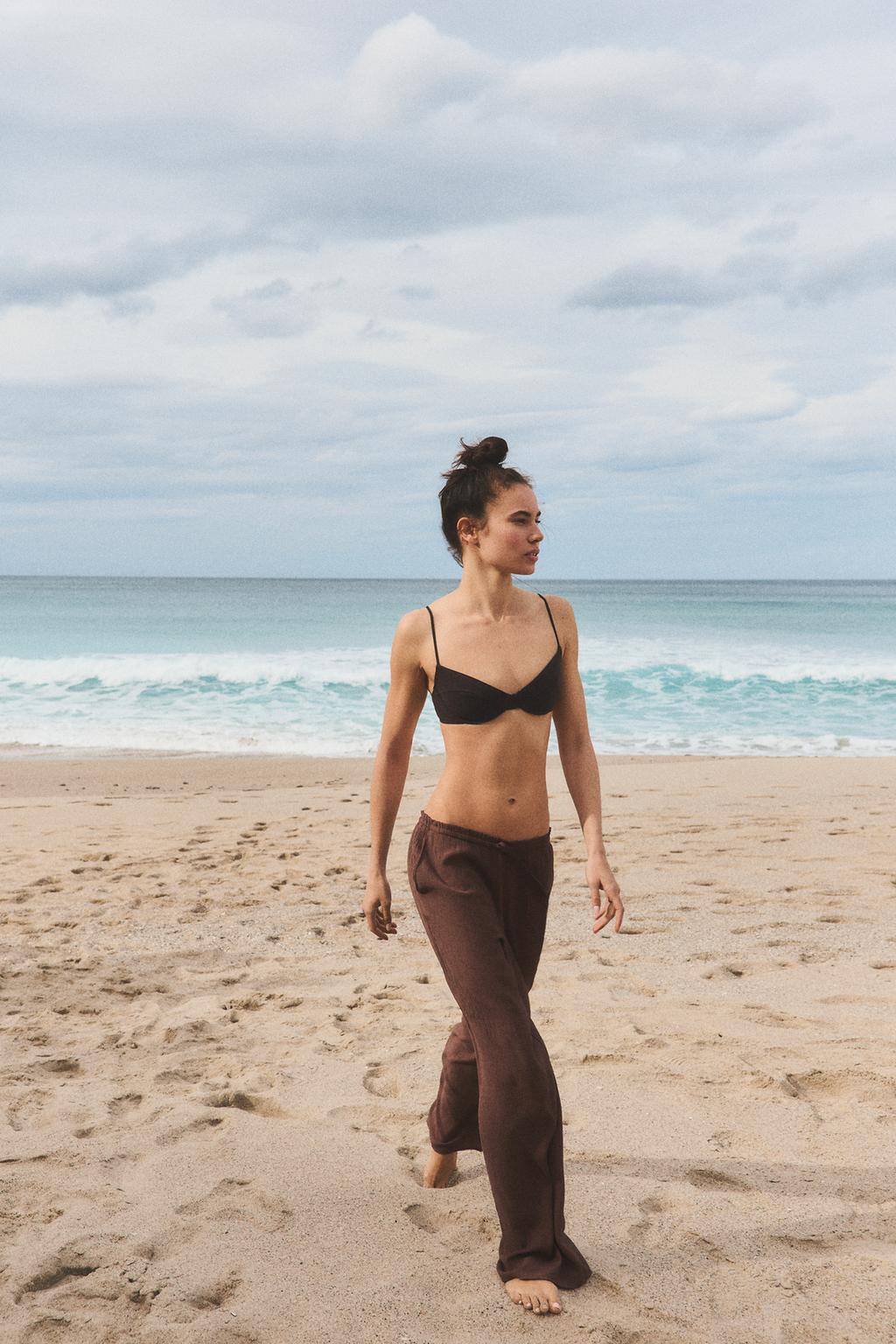 Текстурированные брюки ZARA, цвет Chocolate brown
Текстурированные брюки ZARA, цвет Chocolate brown