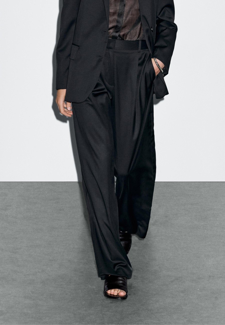 Брюки Massimo Dutti EXTRA FINE, Dark Blue
Брюки Massimo Dutti EXTRA FINE, Dark Blue