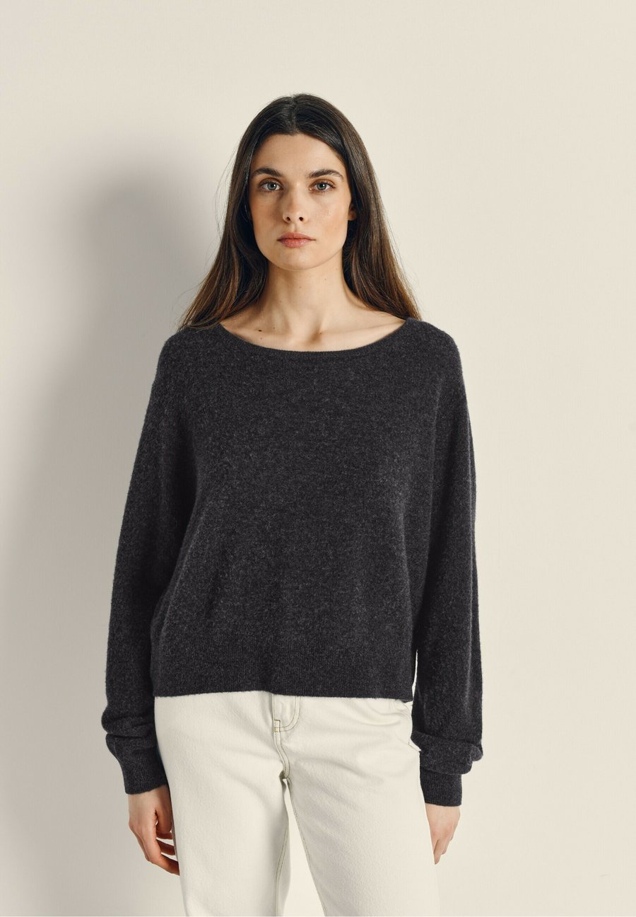 Джемпер American Vintage RAXOW, Charbon Chine/Black
Джемпер American Vintage RAXOW, Charbon Chine/Black