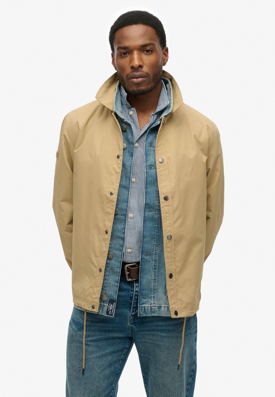 Куртка Superdry & Co Summer jacket, Classic Tan Brown/Brown
Куртка Superdry & Co Summer jacket, Classic Tan Brown/Brown