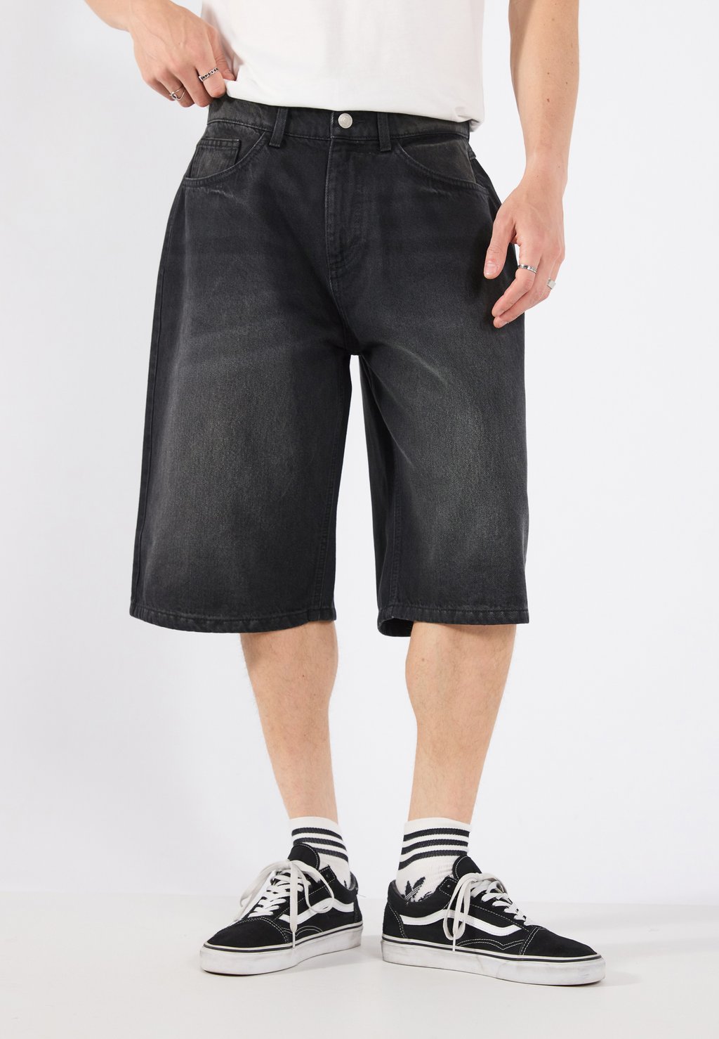 Джинсовые шорты UNISEX YOURTURN, цвет Black Denim
Джинсовые шорты UNISEX YOURTURN, цвет Black Denim