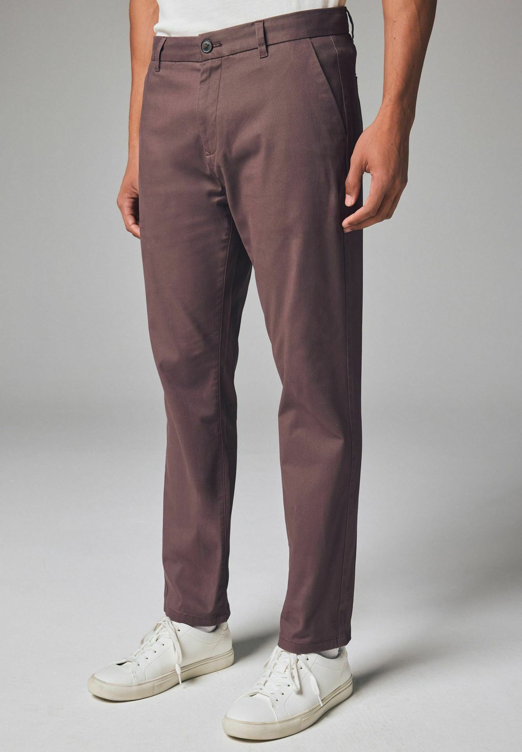 Чиносы Next, фиолетовый
Чиносы Next, фиолетовый