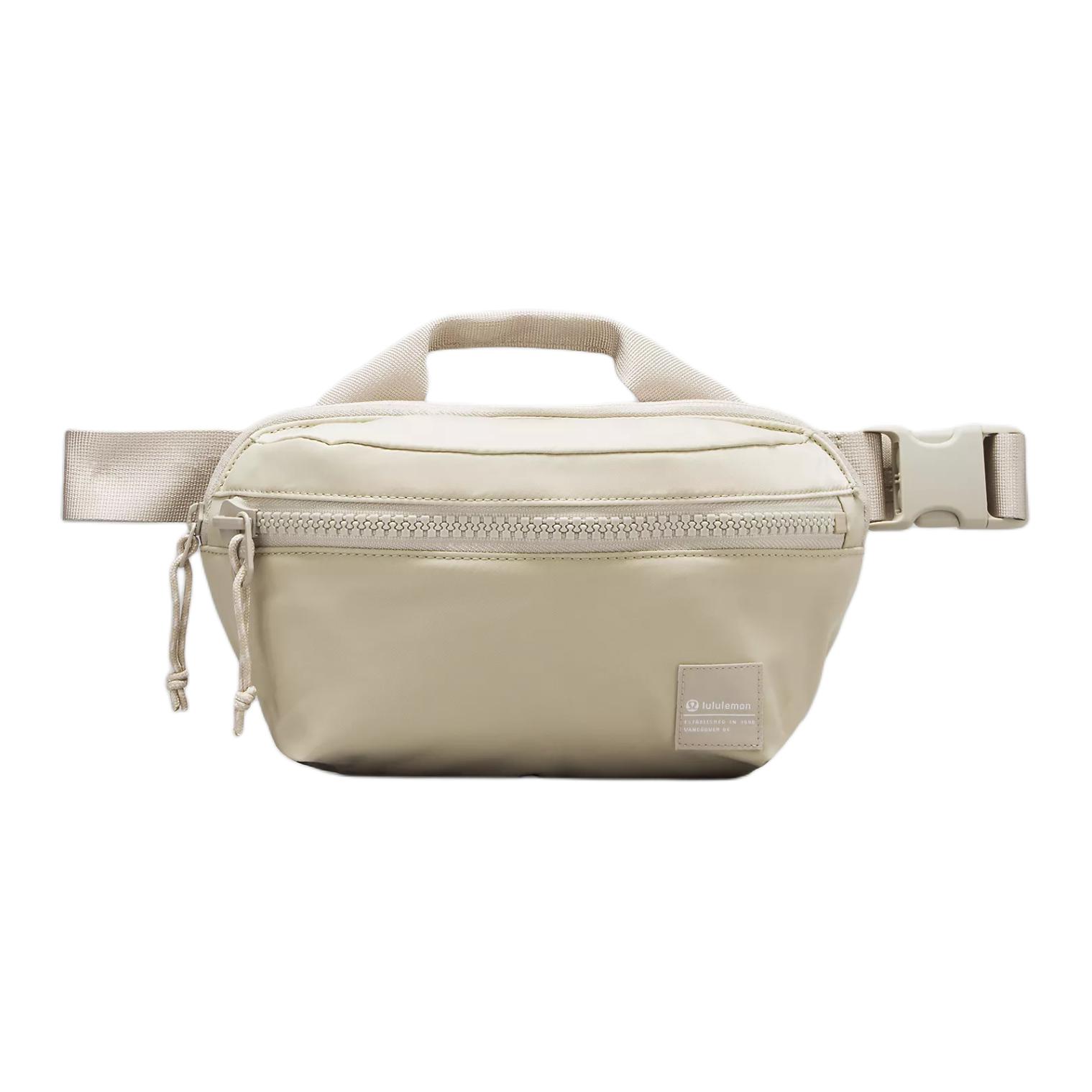 Lululemon Переработанный полиэстеровый слинг-мешок унисекс натуральный лён, Raw Linen
Lululemon Переработанный полиэстеровый слинг-мешок унисекс натуральный лён, Raw Linen