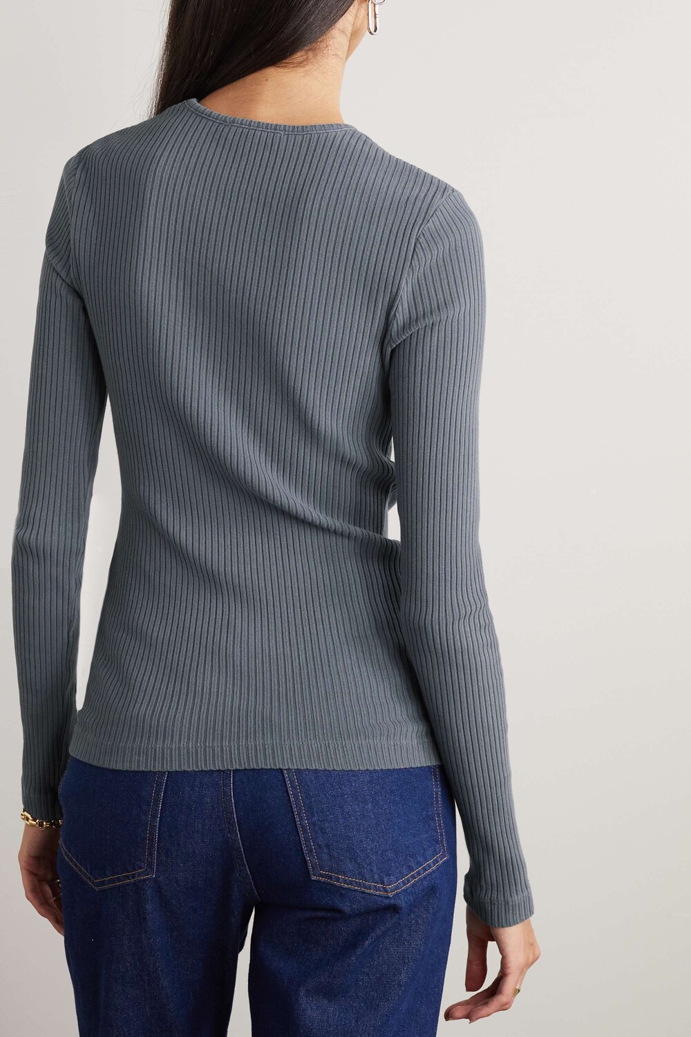 AGOLDE хлопковый топ Lyza в рубчик с вырезами, серый
AGOLDE хлопковый топ Lyza в рубчик с вырезами, серый