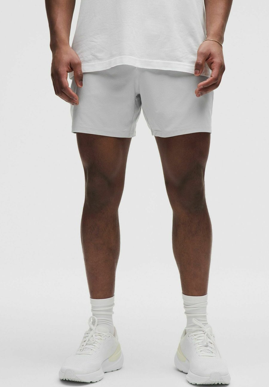 Спортивные шорты lululemon PACE BREAKER LINERLESS 13CM, Silver Drop/Grey
Спортивные шорты lululemon PACE BREAKER LINERLESS 13CM, Silver Drop/Grey