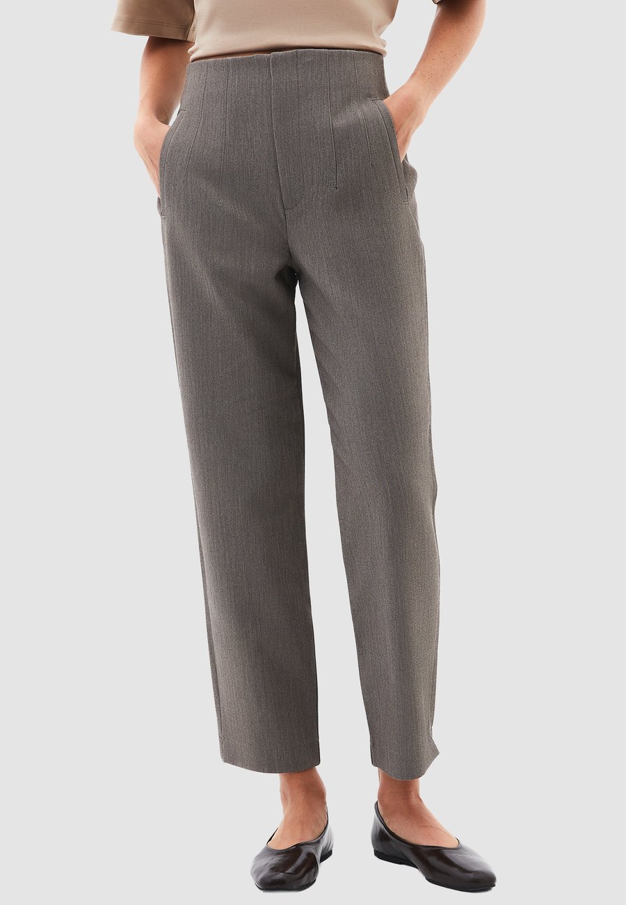 Брюки OXXO ULTRA HIGH WAIST CARROT, Grey Melange/Grey
Брюки OXXO ULTRA HIGH WAIST CARROT, Grey Melange/Grey