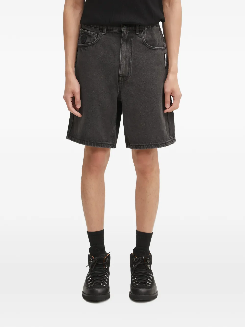 Джинсовые шорты с логотипом AAPE BY *A BATHING APE, черный
Джинсовые шорты с логотипом AAPE BY *A BATHING APE, черный