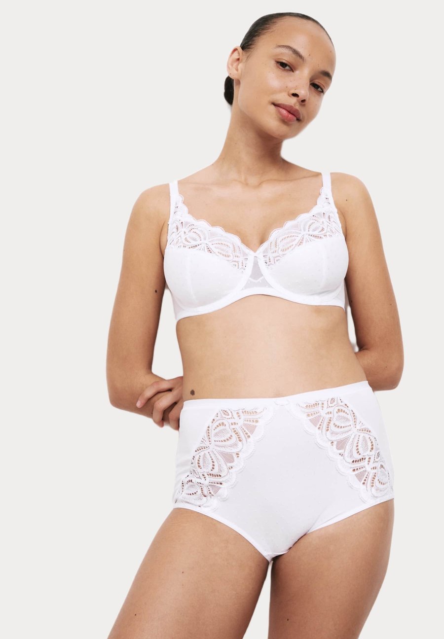 Брифы Marks & Spencer 3 PACK AMELIA, White
Брифы Marks & Spencer 3 PACK AMELIA, White