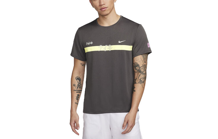 Футболка Dri-Fit мужская, средне-серая Nike, серый
Футболка Dri-Fit мужская, средне-серая Nike, серый