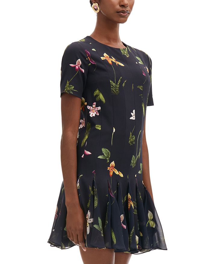 Мини-платье с плиссированной юбкой «Орхидея» Oscar de la Renta, мультиколор
Мини-платье с плиссированной юбкой «Орхидея» Oscar de la Renta, мультиколор