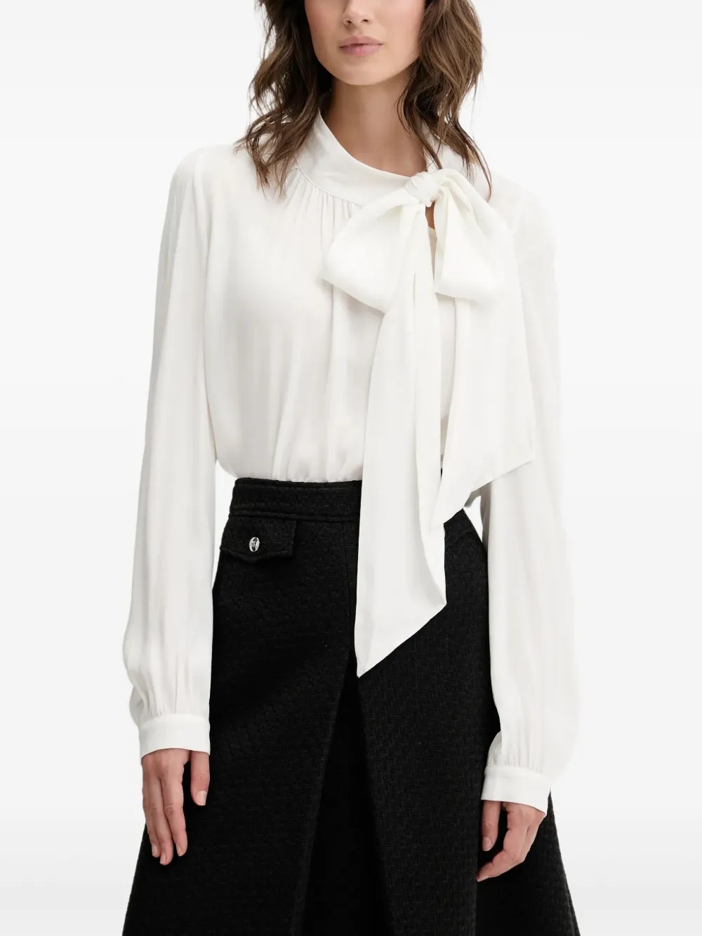 Блузка с бантом HUGO, белый
Блузка с бантом HUGO, белый