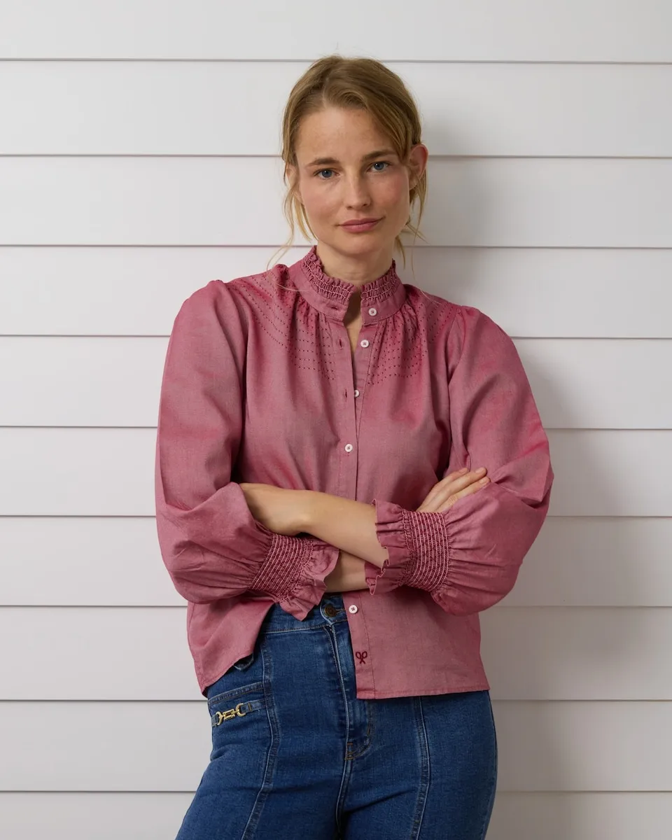 Женская рубашка с манжетами-сборками Silbon, бордовый
Женская рубашка с манжетами-сборками Silbon, бордовый