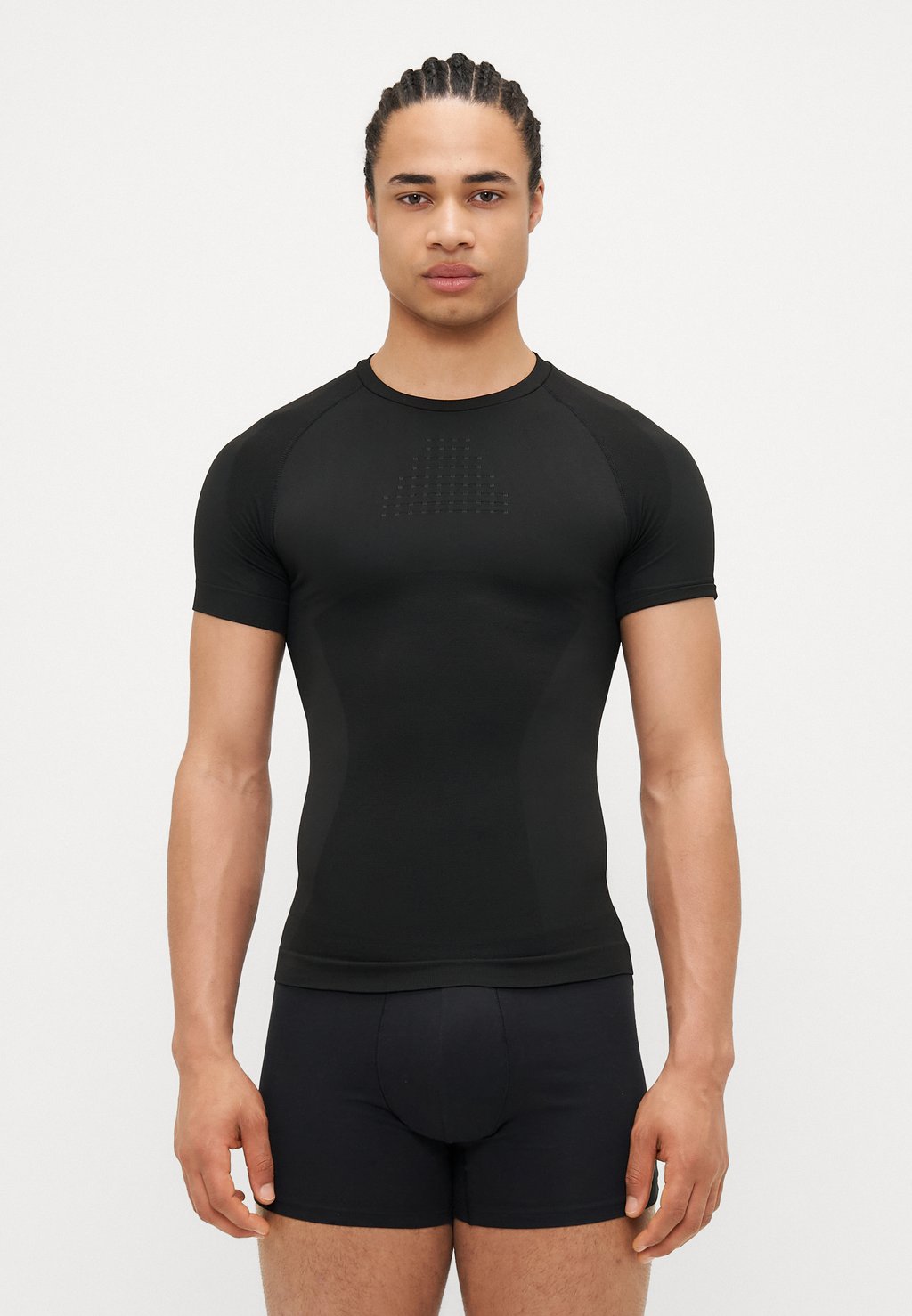 Нижняя футболка CORE SEAMLESS BASE LAYER Castelli, черный
Нижняя футболка CORE SEAMLESS BASE LAYER Castelli, черный