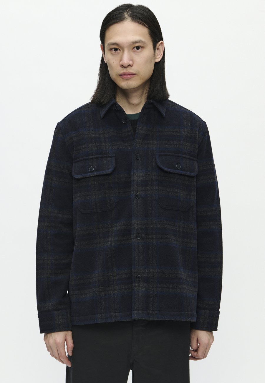 Куртка DOUBLE A BY W.W. CLAY , Salute Check/Dark Blue
Куртка DOUBLE A BY W.W. CLAY , Salute Check/Dark Blue