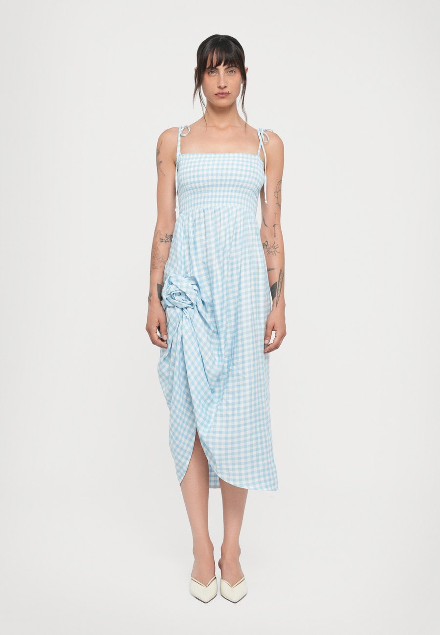 Платье Sleeper ATLANTA , Blue Vichy/Light Blue
Платье Sleeper ATLANTA , Blue Vichy/Light Blue